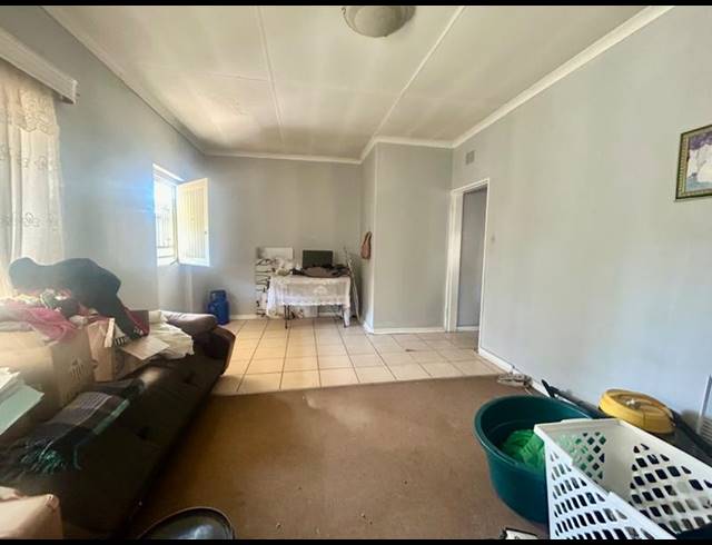4 BEDROOM HOUSE FOR SALE IN VANDERBIJLPARK CW 5